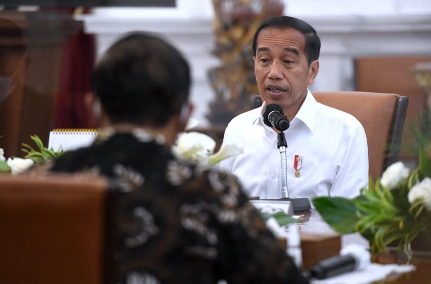  Presiden Jokowi Minta Imigrasi Berubah Total