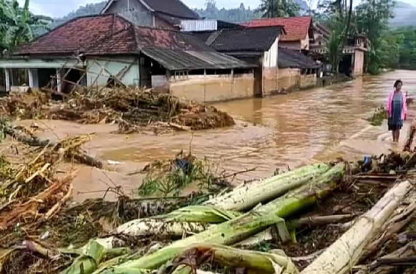  Hujan Berjam-jam Rendam Ribuan Rumah Empat Kecamatan di Trenggalek