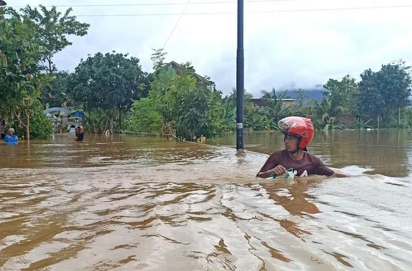  Sebelas Kecamatan di Trenggalek Terendam Banjir, Kepala BNPB Tinjau Lokasi Terdampak