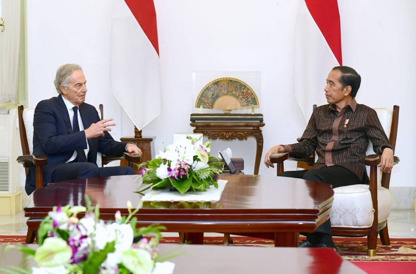  Presiden Jokowi Terima Tony Blair di Istana Merdeka