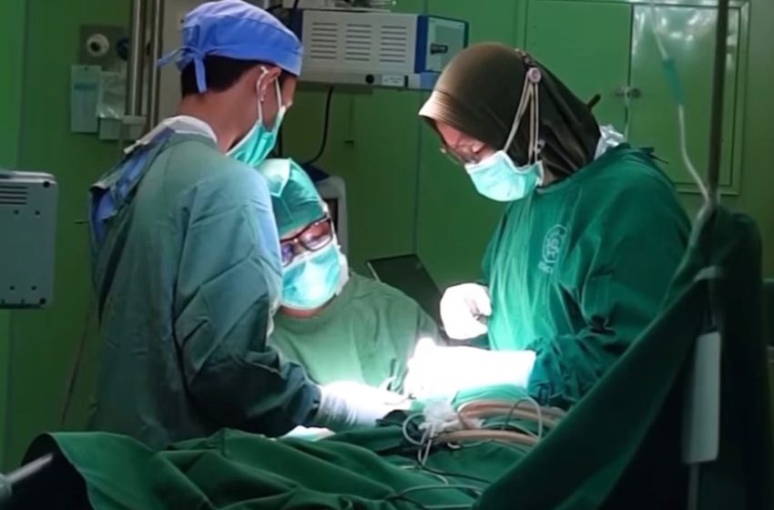  Tim Dokter GERAK BS Sukses Operasi ke-2 Bayi Hydrocephalus Korban Gempa Cianjur
