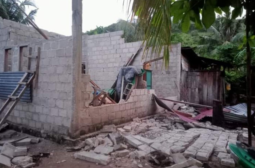  Sejumlah Rumah Warga Kabupaten Kepulauan Tanimbar Rusak Akibat Gempa M7,5