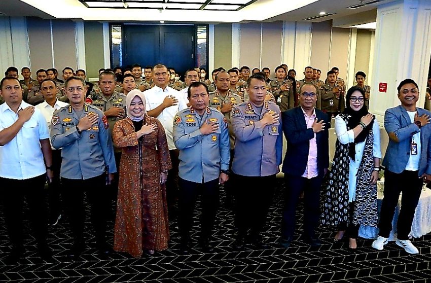 Polda Jatim Gandeng Stikosa-AWS untuk Pelatihan Content Creator bagi Humas Polres