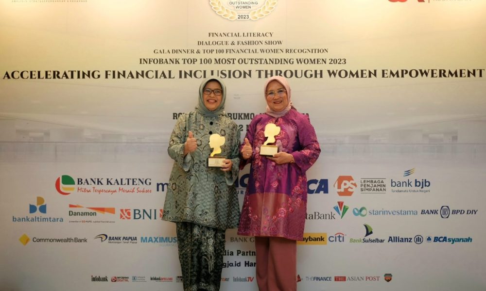 Direksi bank bjb Raih Predikat Top 100 Outstanding Women Recognition 2023