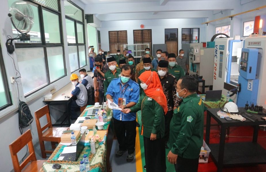 Jatim Targetkan Juara Umum Lomba Kompetensi Siswa SMK Tingkat Nasional