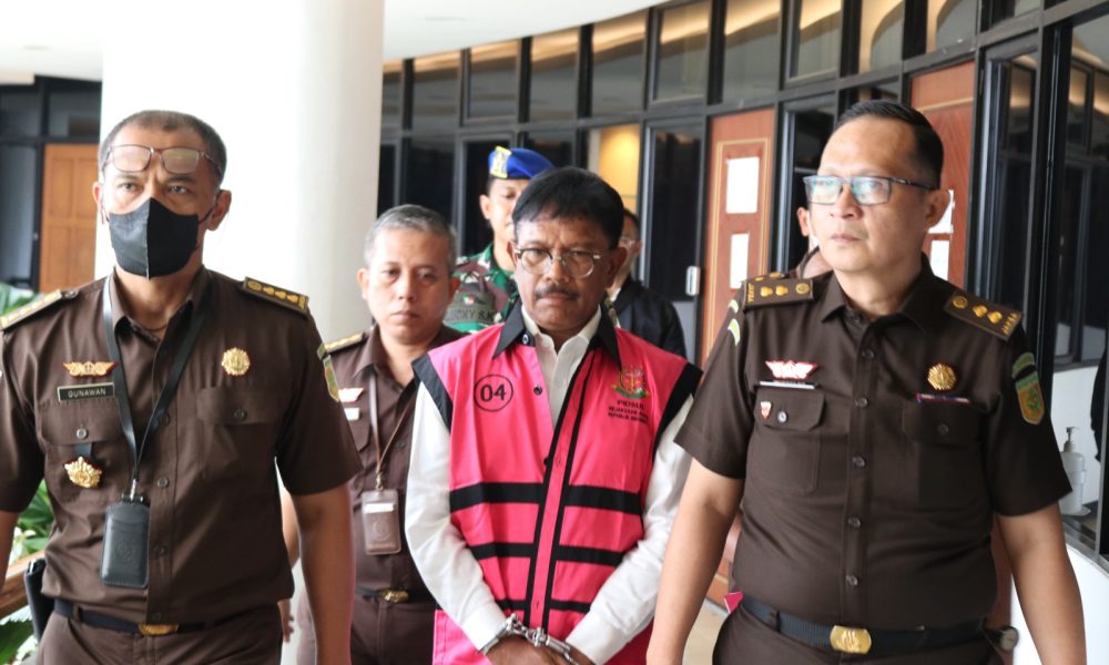 Menkominfo Johnny Plate Ditahan 20 Hari ke Depan