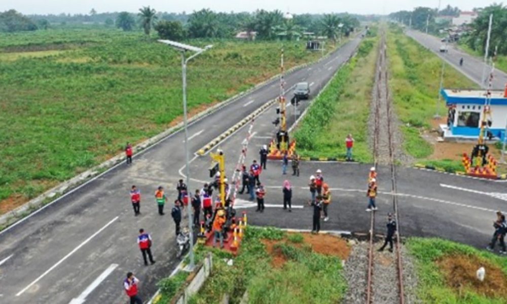 Perlintasan Sebidang Jalur KA Masih Mengkhawatirkan