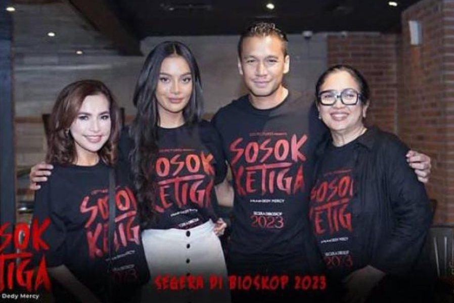 ‘Sosok Ketiga’, Kejadian Mistis dalam Rumah Tangga Poligami