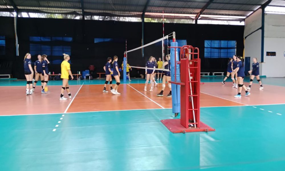 Tim AVC Challange Cup 2023 Pilih GOR Stikosa untuk Pusat Latihan