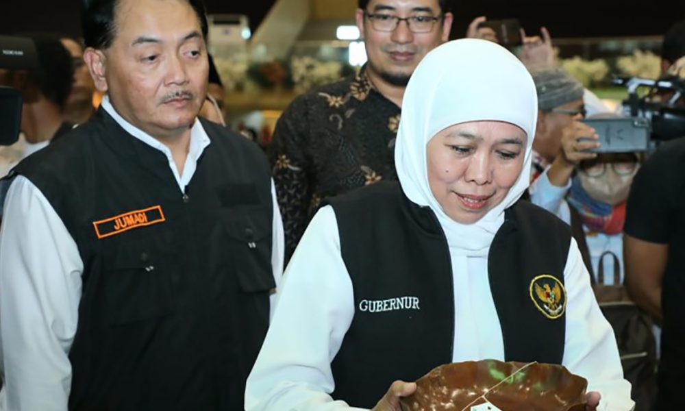 Temu Karya 1.500 Petani Hutan Jatim, Gubernur Khofifah Mengapresiasi Karya yang Dipamerkan
