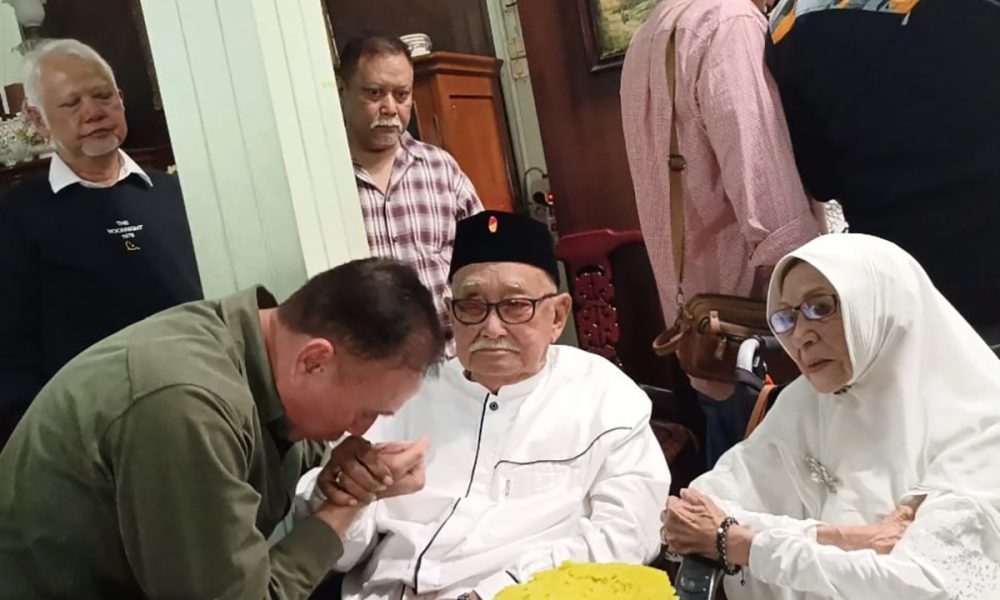 Hadiri Acara HUT ke-97 Solihin GP, Iwan Bule: Beliau Orangtua Saya