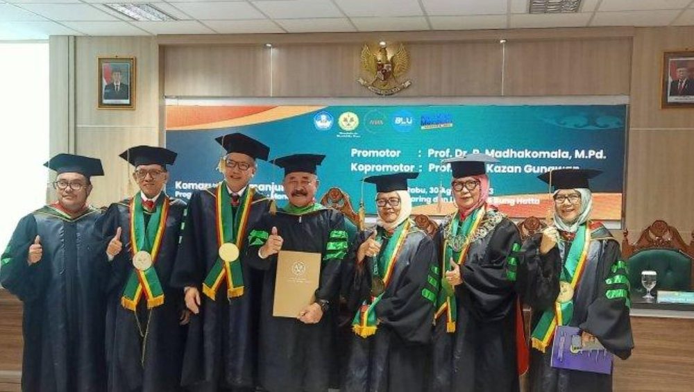 Sekjen PPAD Mayjen Purn Komaruddin Simanjuntak Raih Gelar Doktor dengan Predikat ‘Sangat Memuaskan’