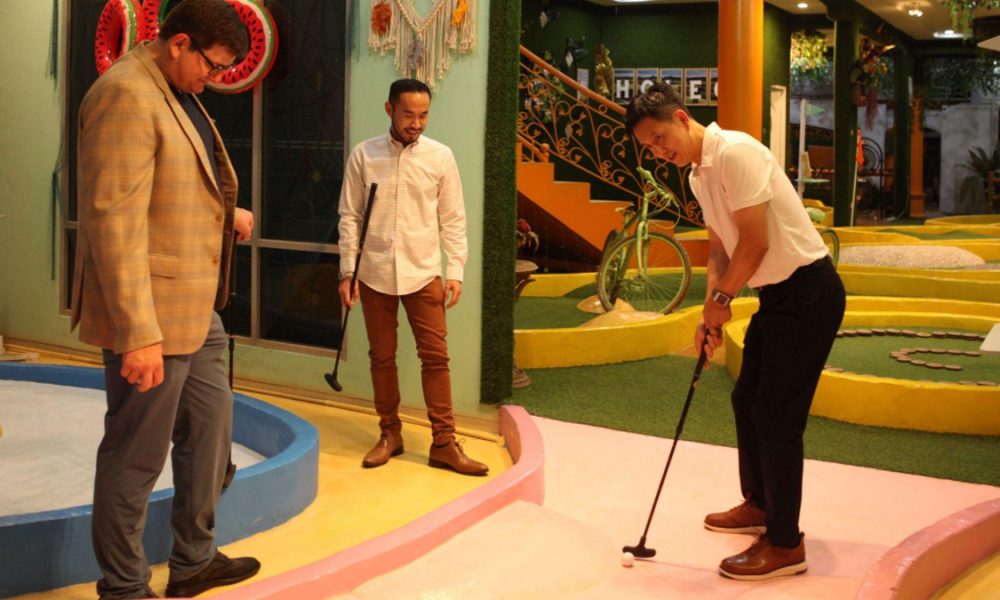 HOLEO, Mini Golf Bertema 4 Musim