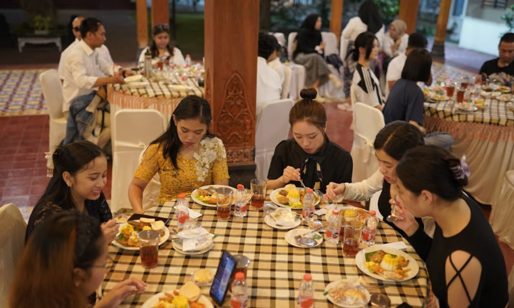 Perjamuan Delegasi Topeng