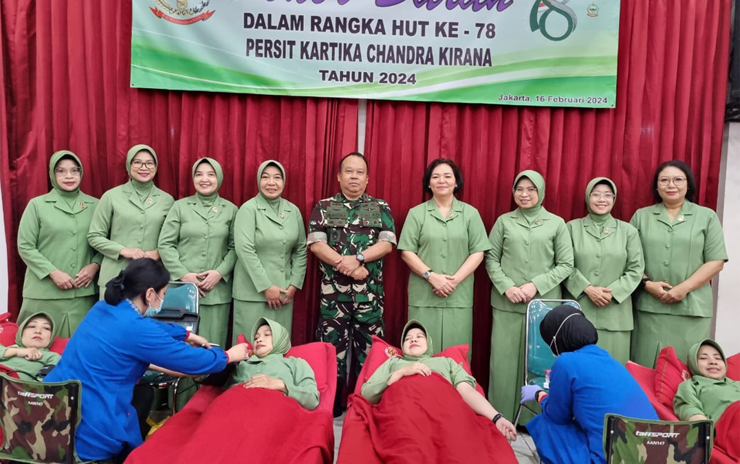 Donor Darah Persit KCK Cabang XIV Puskesad