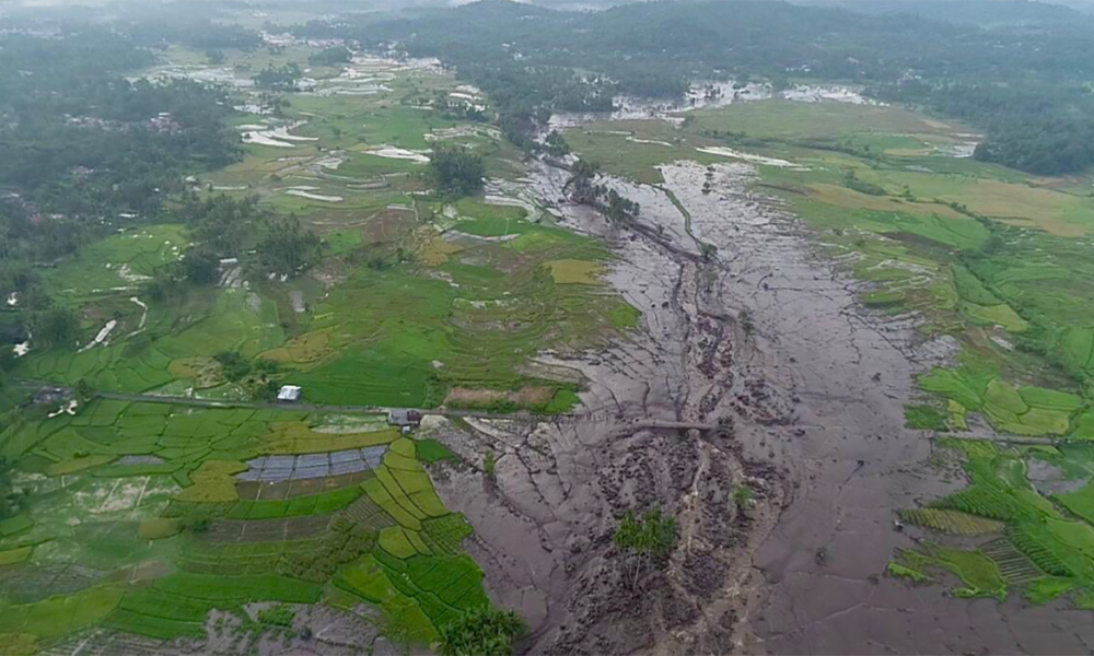 Update Banjir Lahar Dingin Tanah Datar: Korban Meninggal Bertambah Jadi 13 Orang