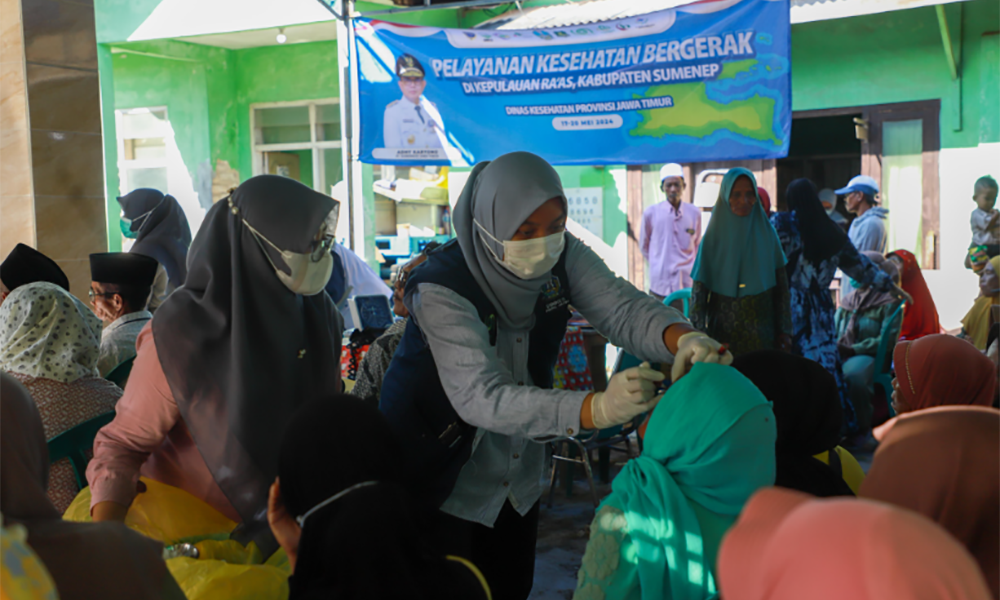 60 Yankes Bergerak Beri Layanan Kesehatan Gratis 563 Pasien di Pulau Raas