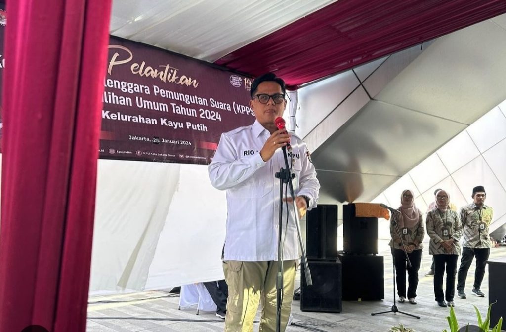 KPU Jaktim Berhentikan Dua Petugas KPPS