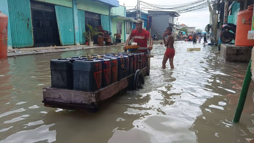 Warga Pesisir DKI Jakarta Diminta Waspada Banjir Rob hingga Semiggu ke Depan