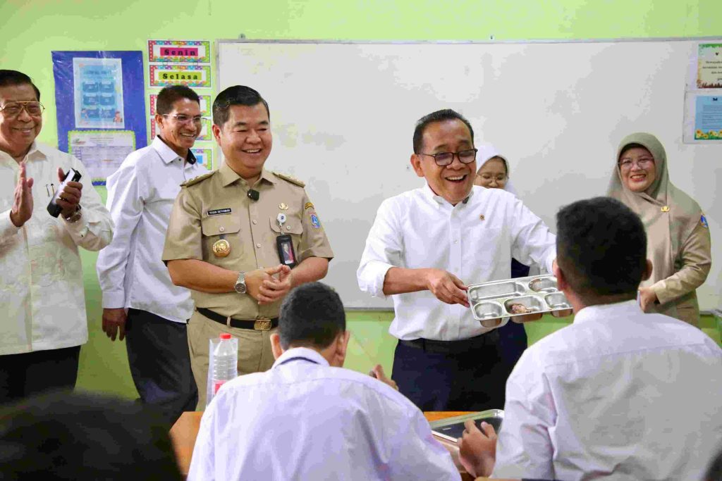 Pemprov DKI Targetkan Program Makan Bergizi Gratis Sebanyak 153 SPPG pada 2025