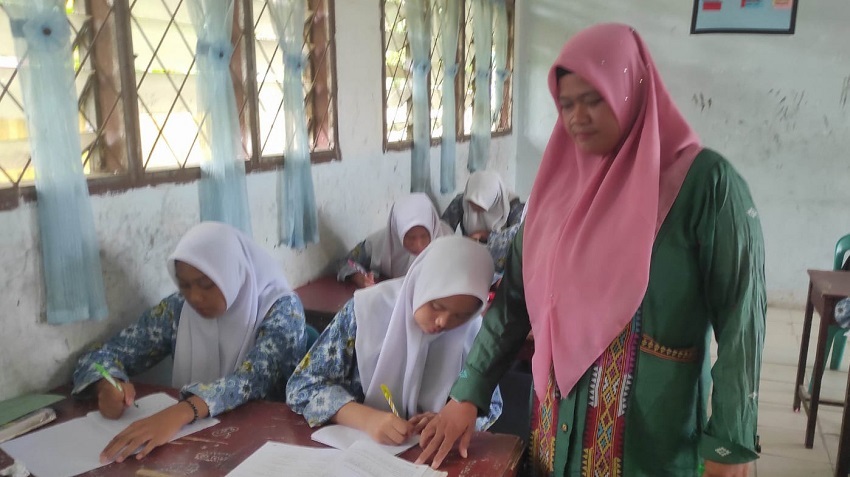 Rukiah, Mengabdi 17 Tahun sebagai Guru Honorer Kini Lulus PPPK