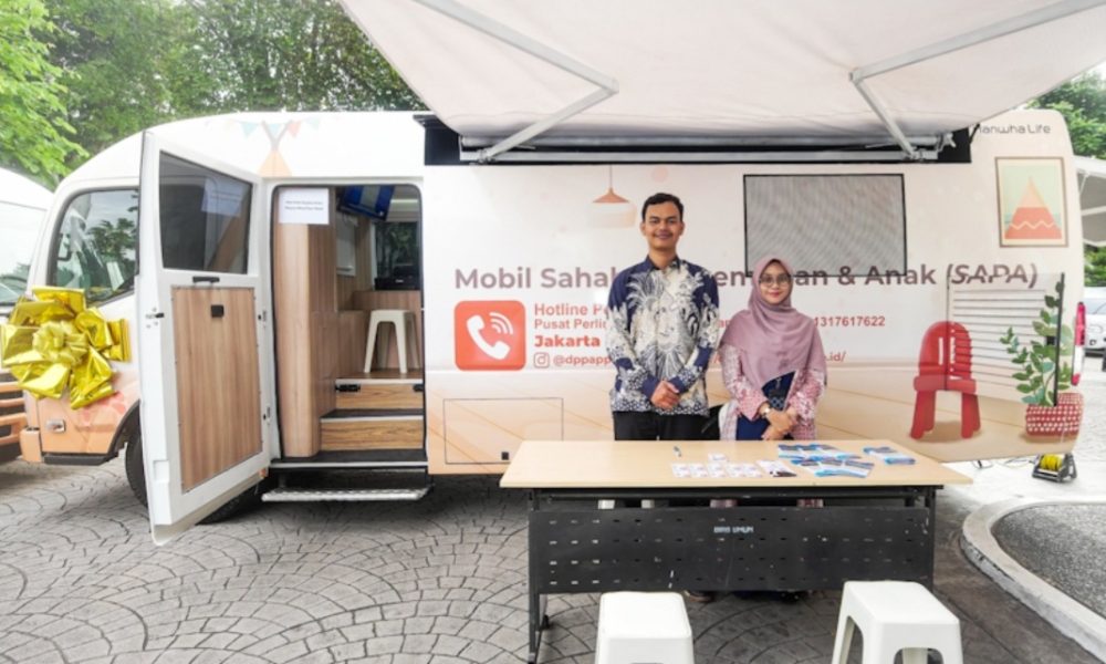 Pemprov DKI Terima Bantuan Dua Mobil Layanan Konseling