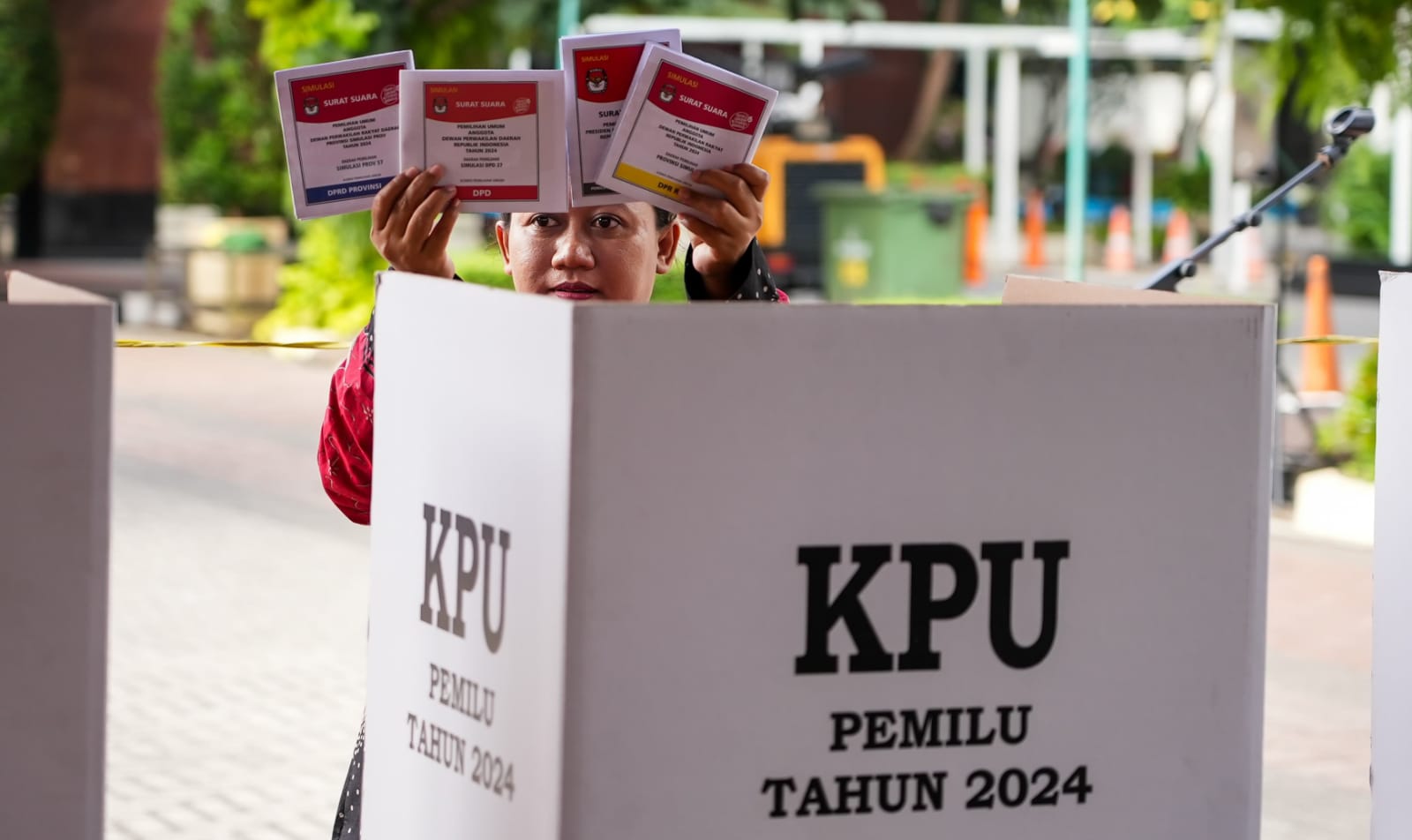 KPU Tetapkan Sebanyak 21 Calon Gubernur dan Wakil Gubernur Provinsi Terpilih