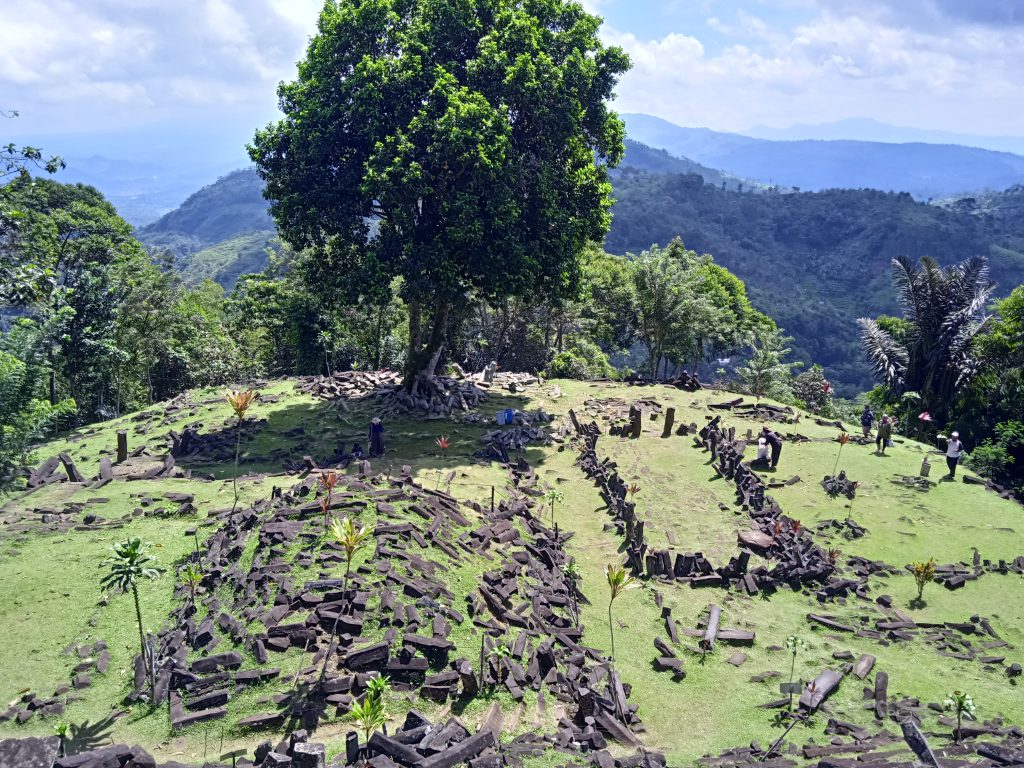 Pemerintah akan Lanjutkan Kajian Situs Megalit Gunung Padang