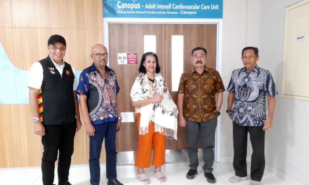 Ketum Pertina Besuk Ellyas Pical