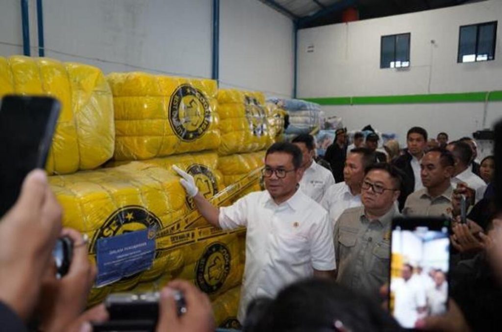 Kemendag Gagalkan Tekstil Impor Ilegal Senilai Rp112,35 Miliar