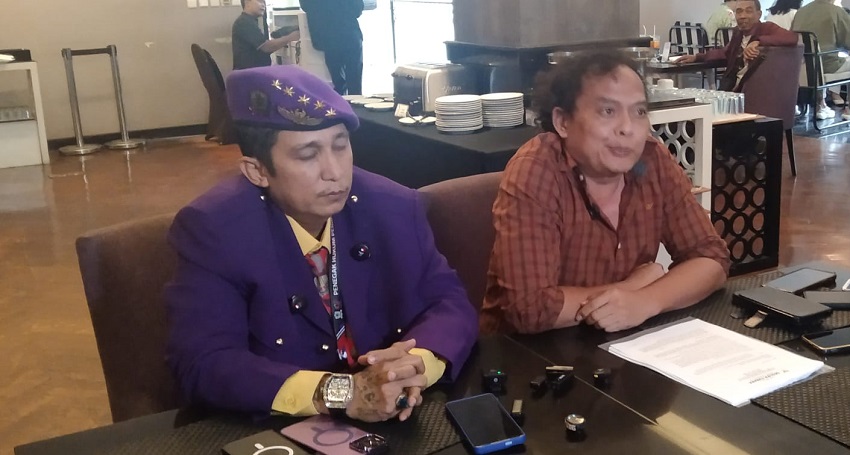 Status Advokat Firdaus Oiwobo Dibekukan, Deolipa Yumara Ajukan Uji Materiil ke MK