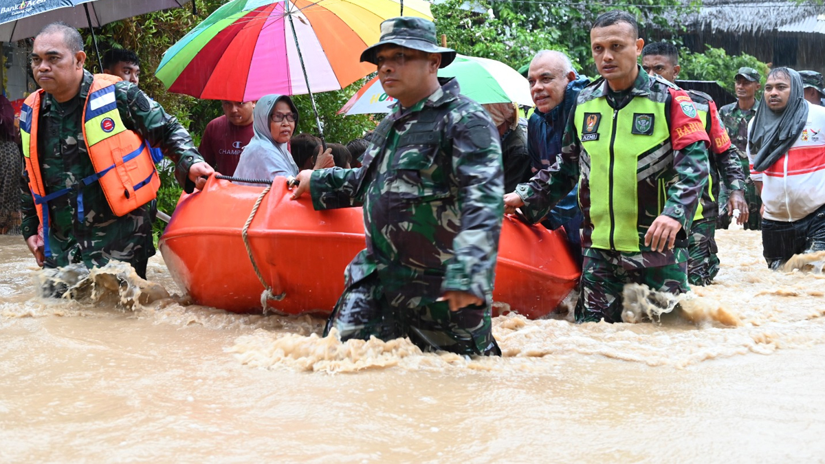 Lebih Separuh Aceh Terendam Banjir, Kodam IM Kerahkan Batalyon Komposit