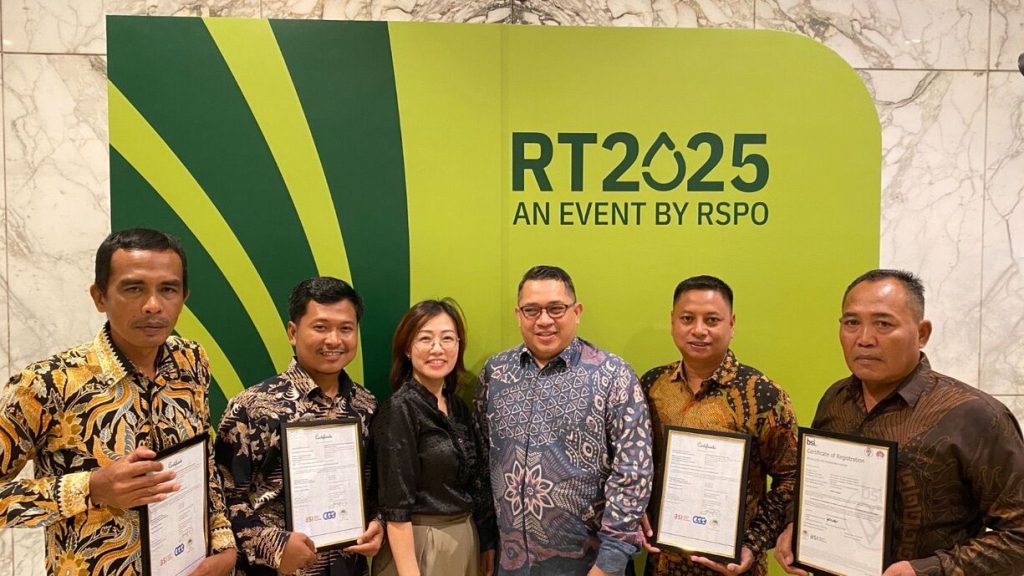 Petani Sawit Swadaya Raih Sertifikasi RSPO melalui Program SMILE