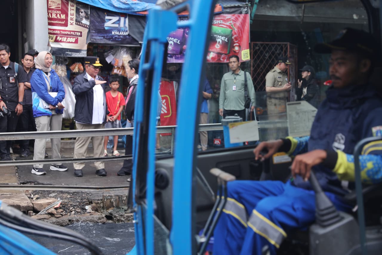 Gubernur DKI Pramono Pastikan Normalisasi Sungai di Jakarta Tuntas 2027