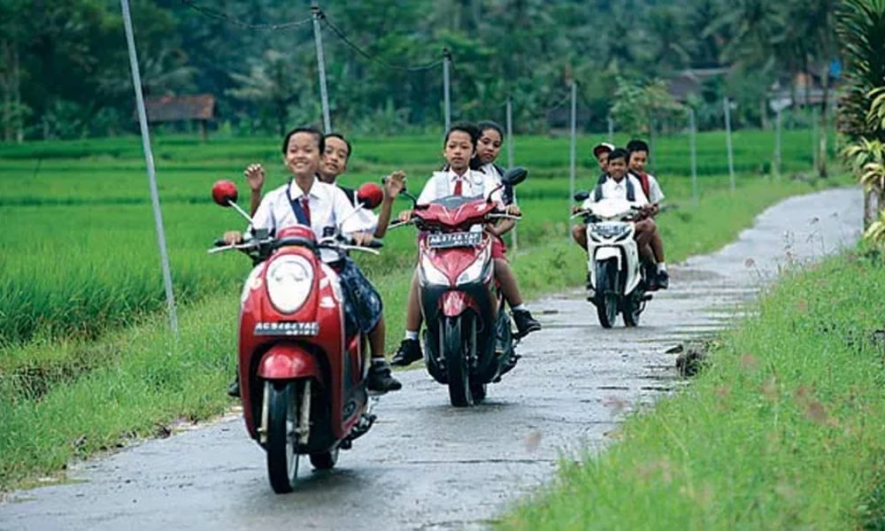 Membangun Budaya Baru: Sekolah tanpa Motor di Jawa Barat