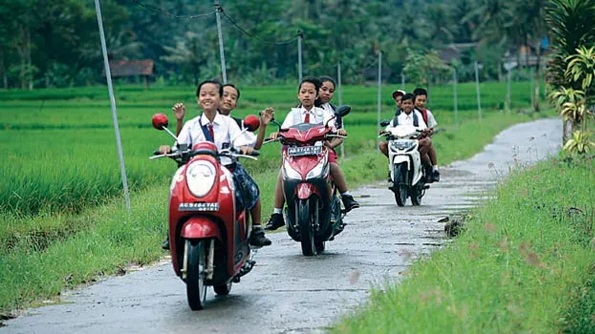 Membangun Budaya Baru: Sekolah tanpa Motor di Jawa Barat