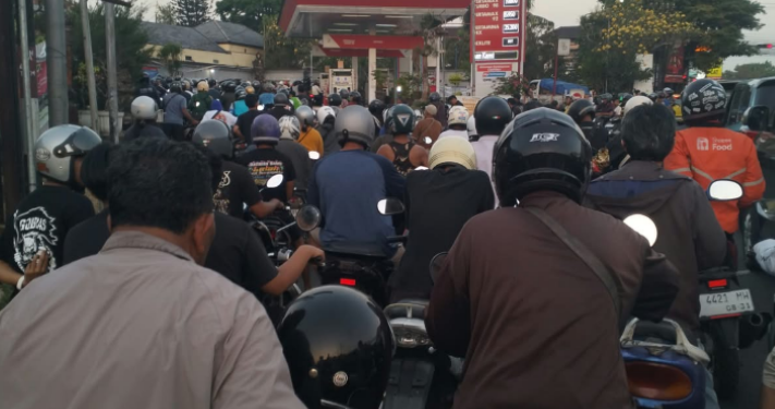 Masyarakat Mengeluh! Antrean Panjang BBM di Bali Makin Parah
