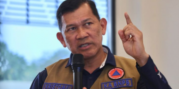 Meluncur ke Lokasi, Kepala BNPB Kristomei Pimpin Langsung Operasi Penanganan Karhutla Sumsel