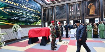 Presiden Prabowo Beri Penghormatan Terakhir pada Almarhum Subagyo H.S di Mabesad